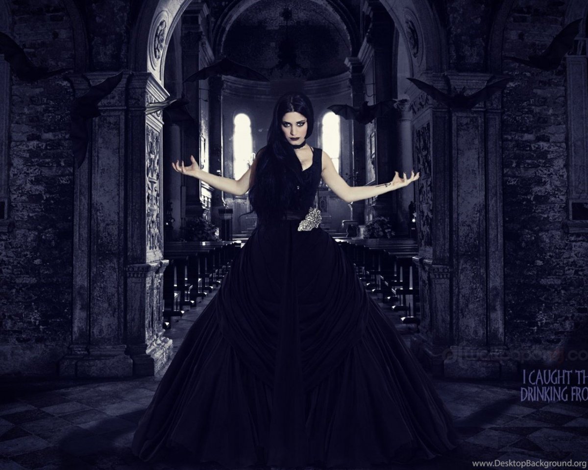 Девушка в замке