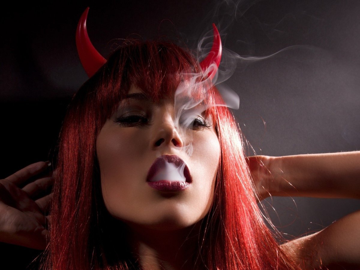 Мэри Фишер дьяволица