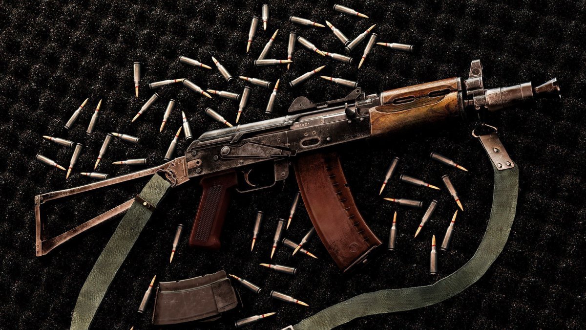 Оружие на черном фоне