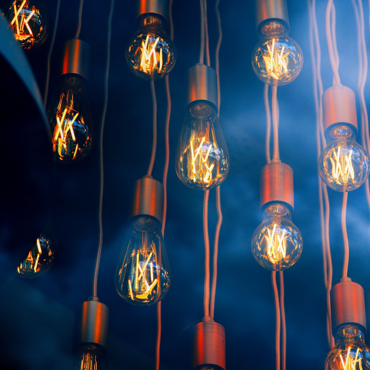 Электричество лампочка