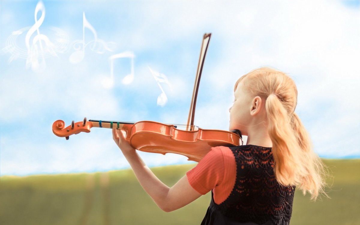 Музыкальные инструменты на природе