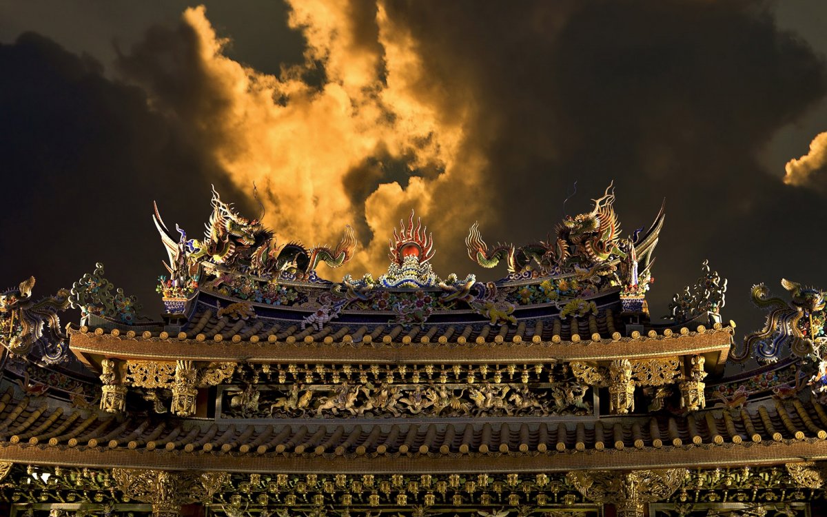 Храм дракона в Китае