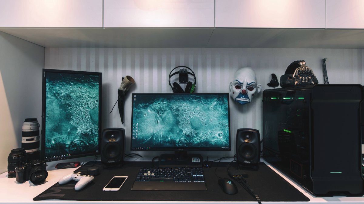 Компьютер в интерьере