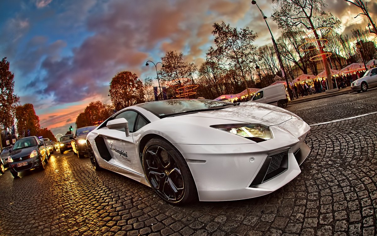 Lamborghini Aventador 2000