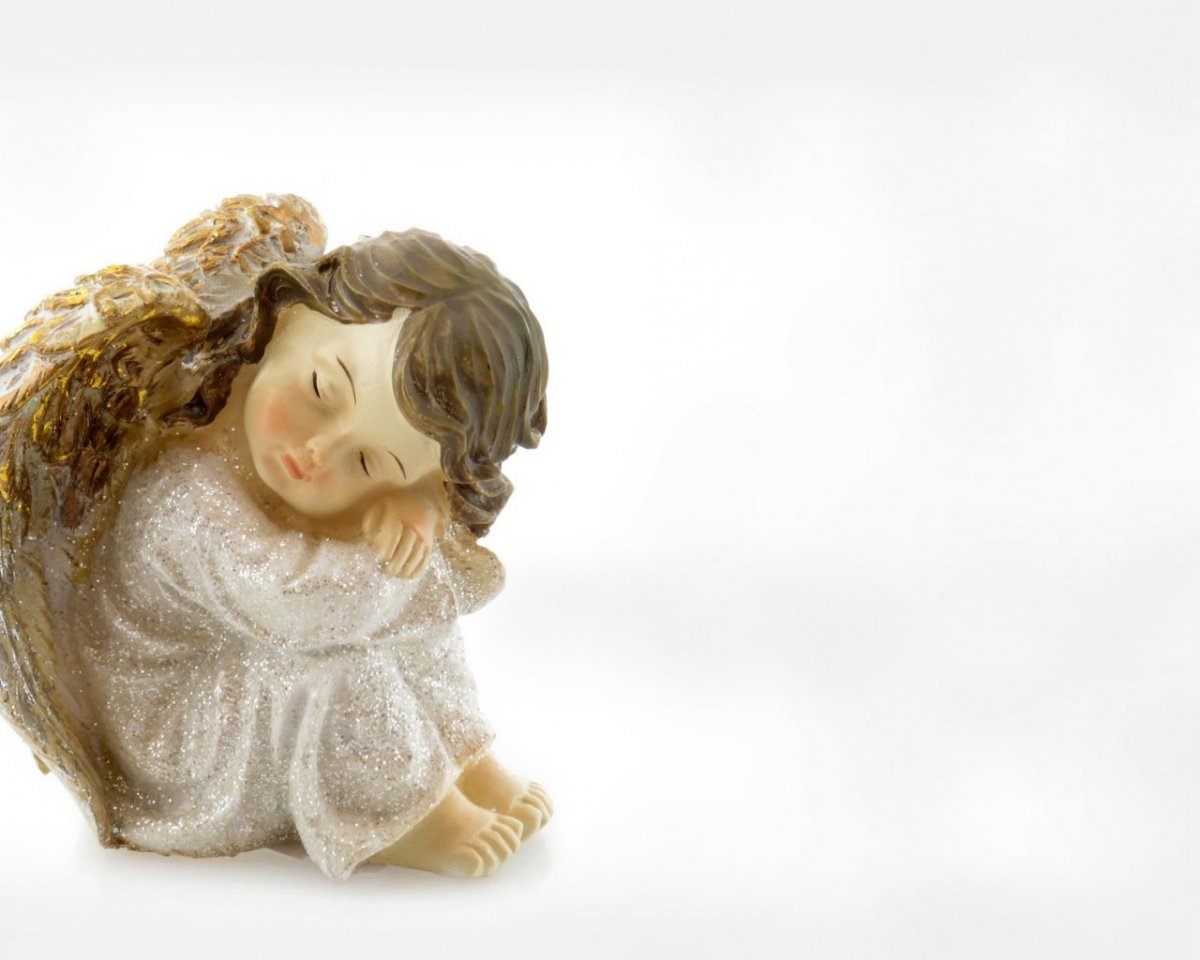 Ангелочек с ракушкой