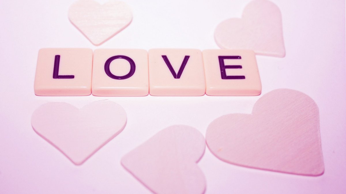 Неоновое разбитое сердце