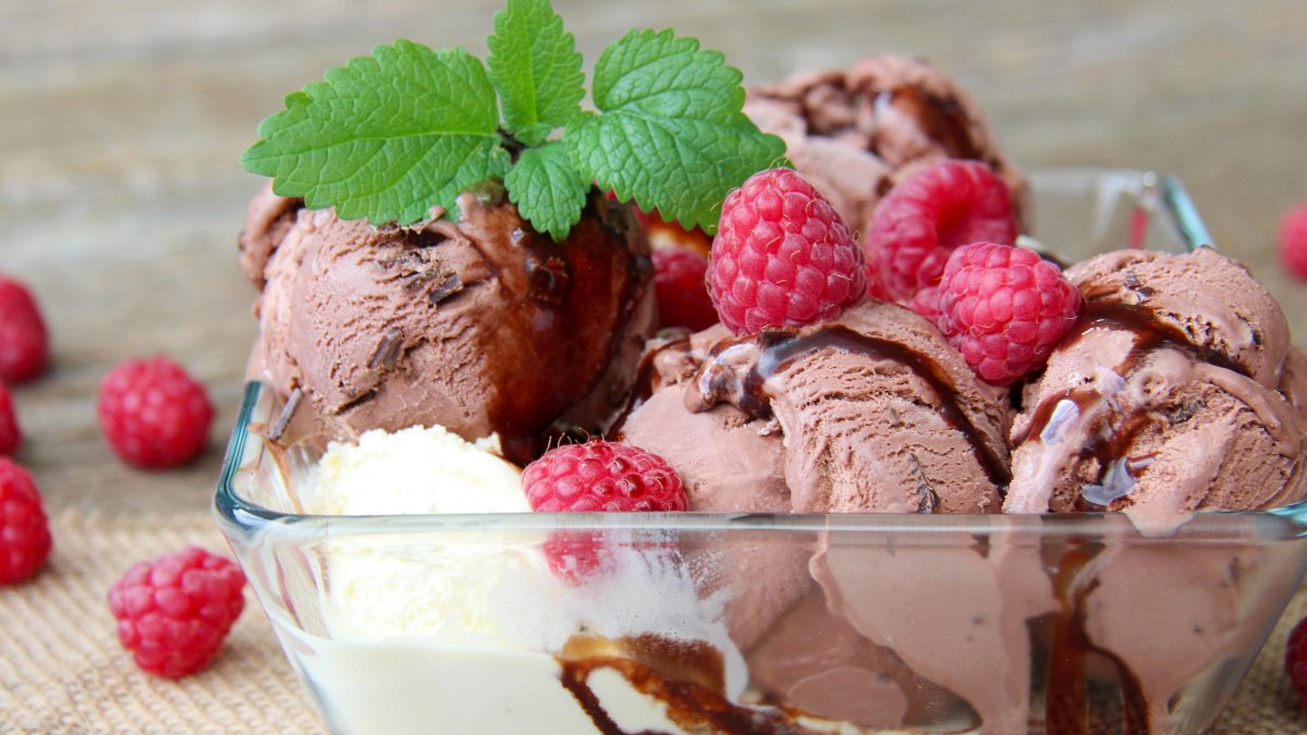 Мороженое «клубника»