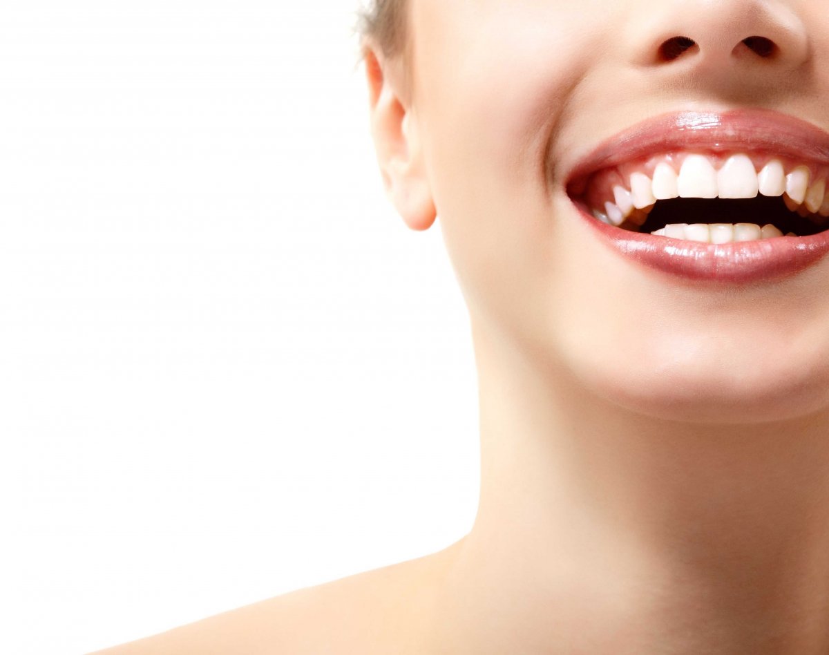 Красивая улыбка зубы