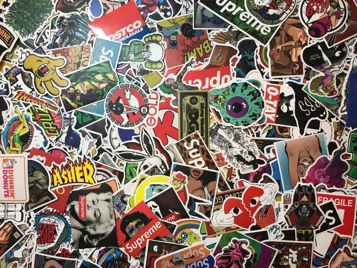 Много наклеек