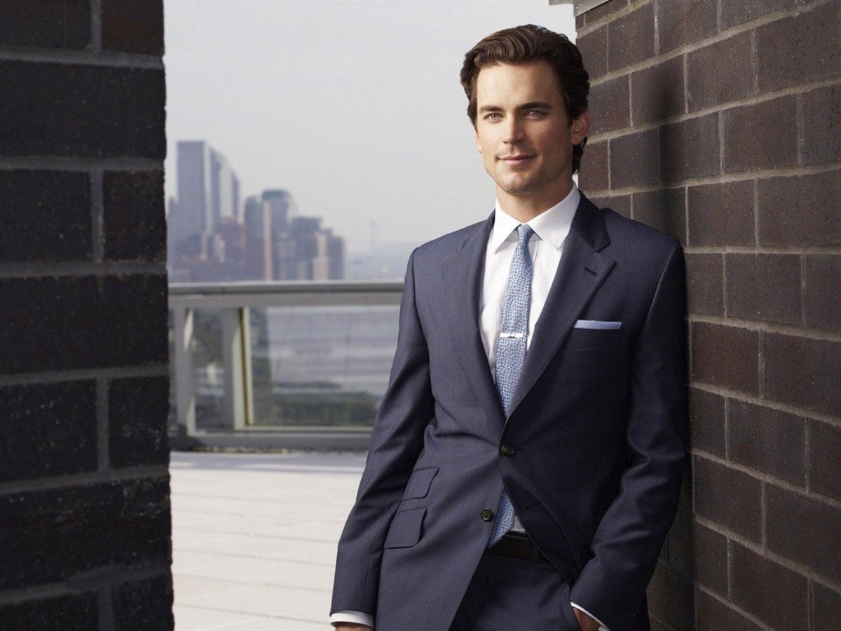 Нил Кэффри белый воротничок