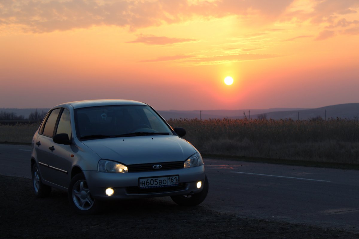 Красивая Лада Калина седан