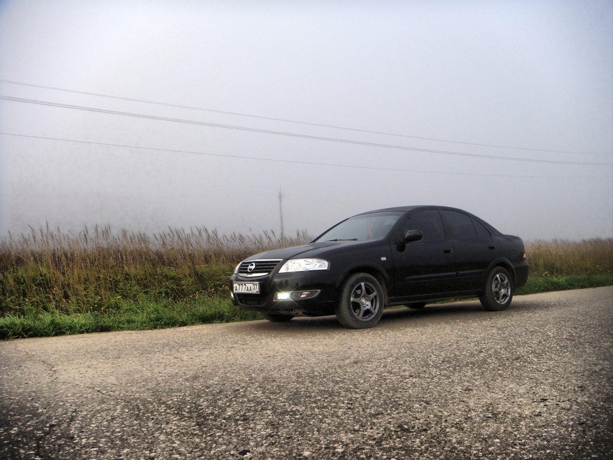 Ниссан Альмера Классик сбоку