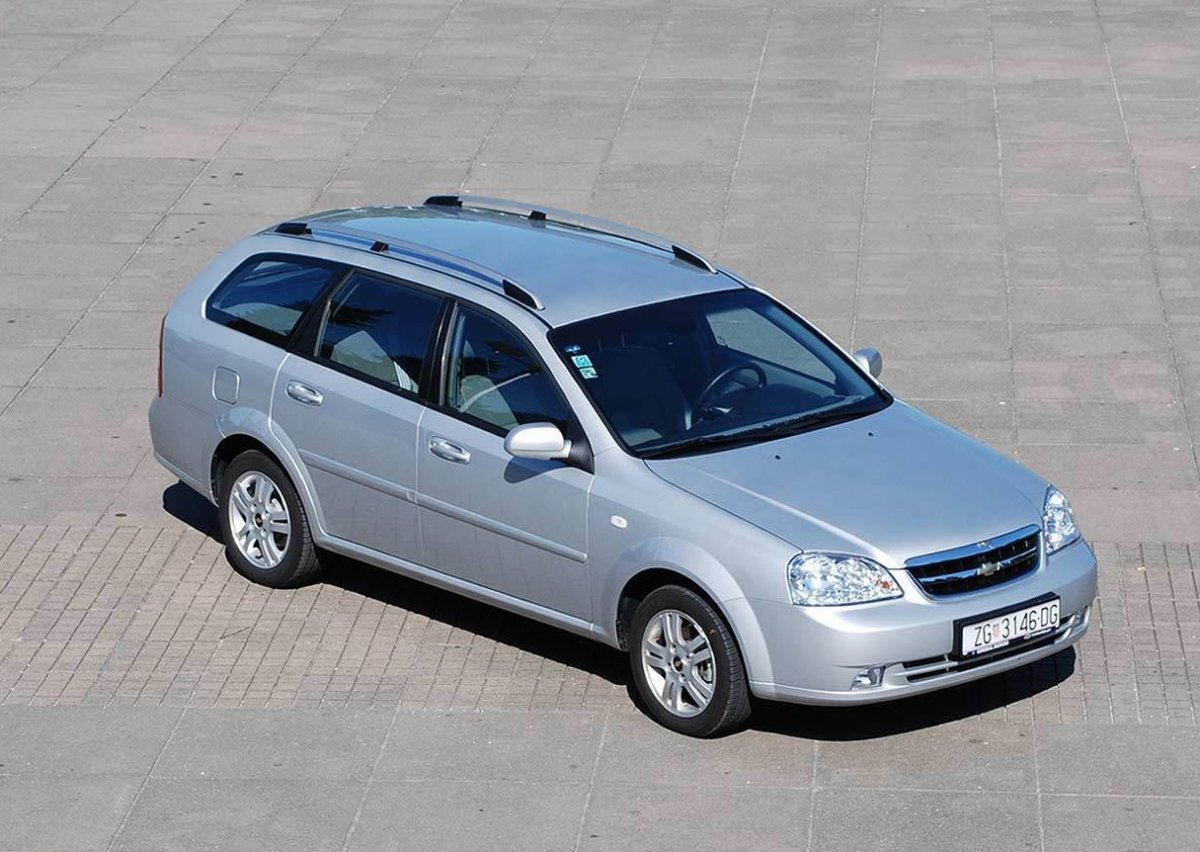Chevrolet Lacetti 2011 универсал