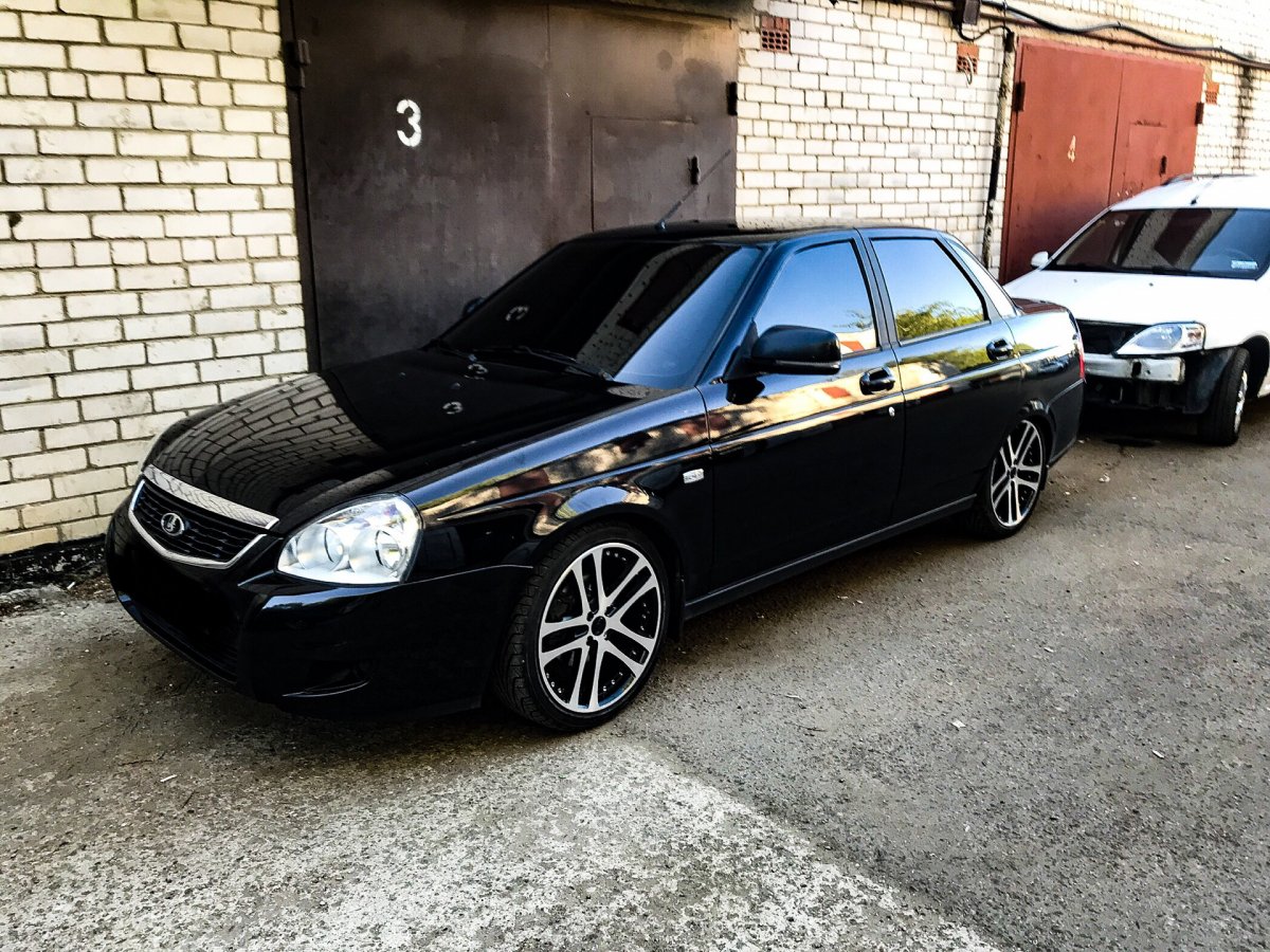 Приора и Приора хэтчбек