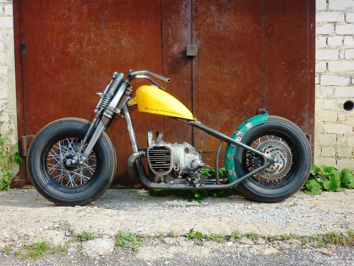 Мотоцикл Урал кастом боббер