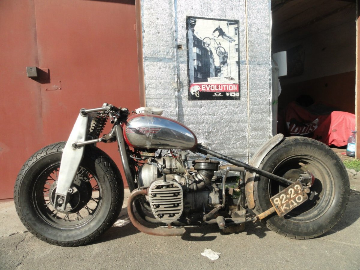 Мотоцикл Урал боббер