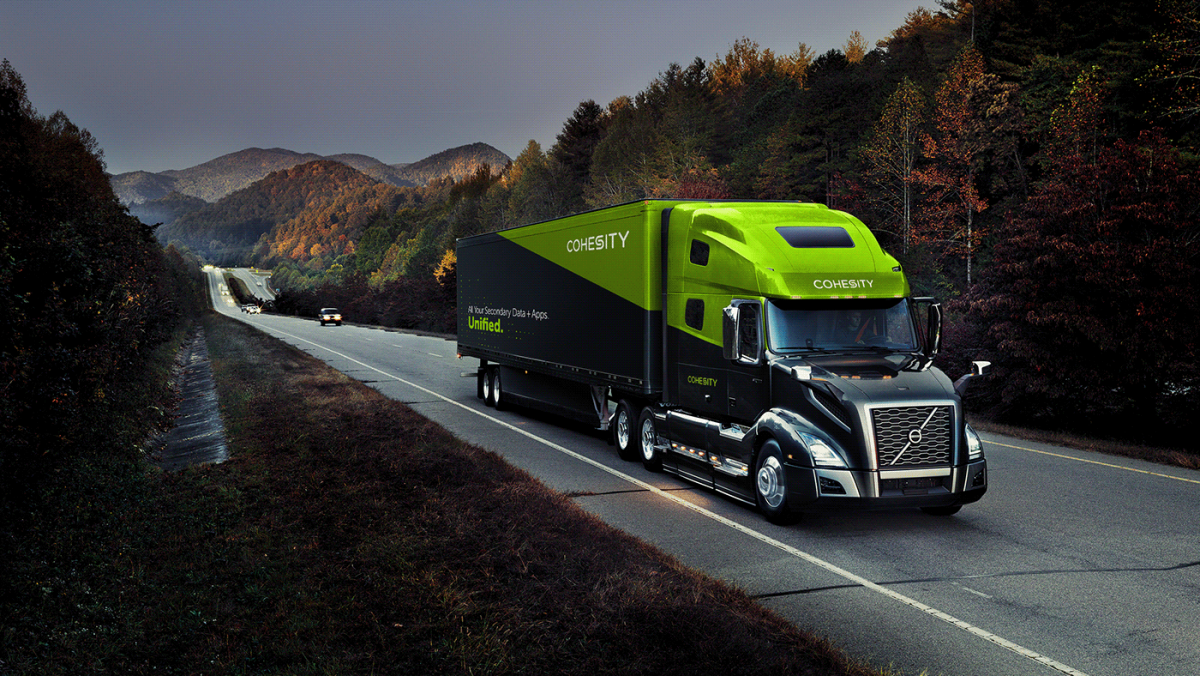 Фура Вольво внл