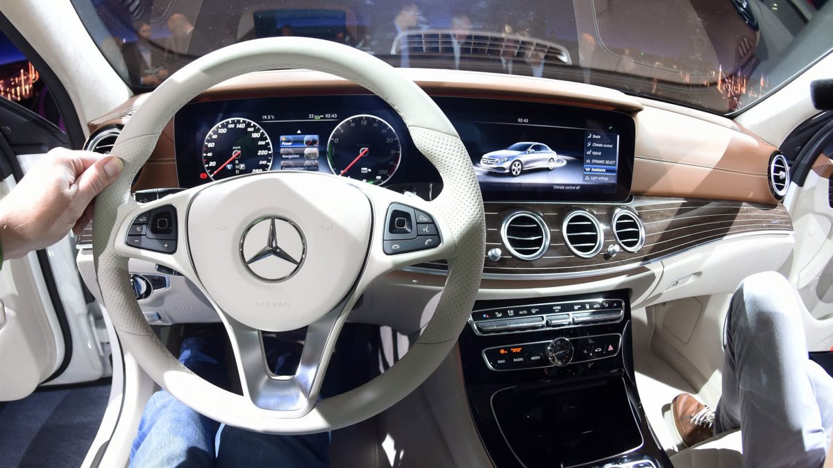 Автопилот Мерседес s класса