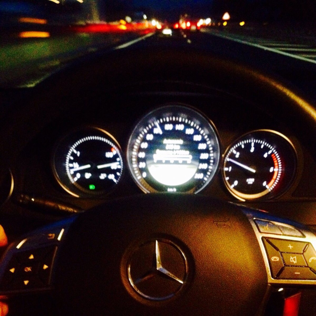 Вид от первого лица в машине