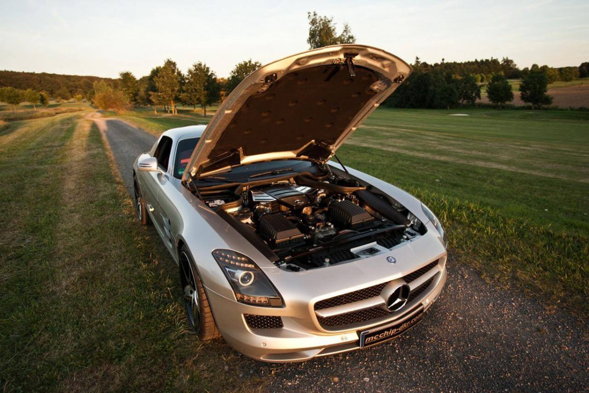 Mercedes SLS AMG двигатель