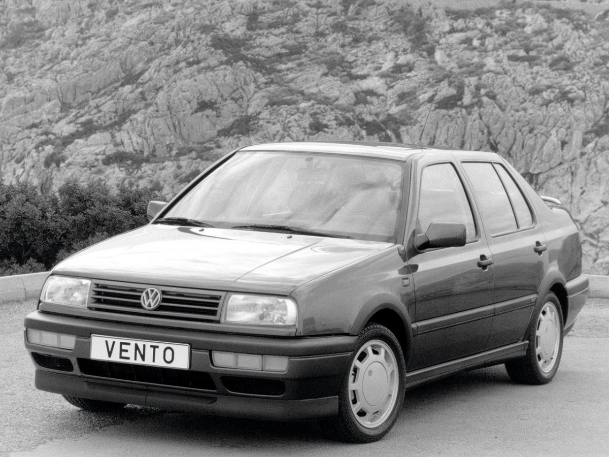 Volkswagen Vento 1992 седан