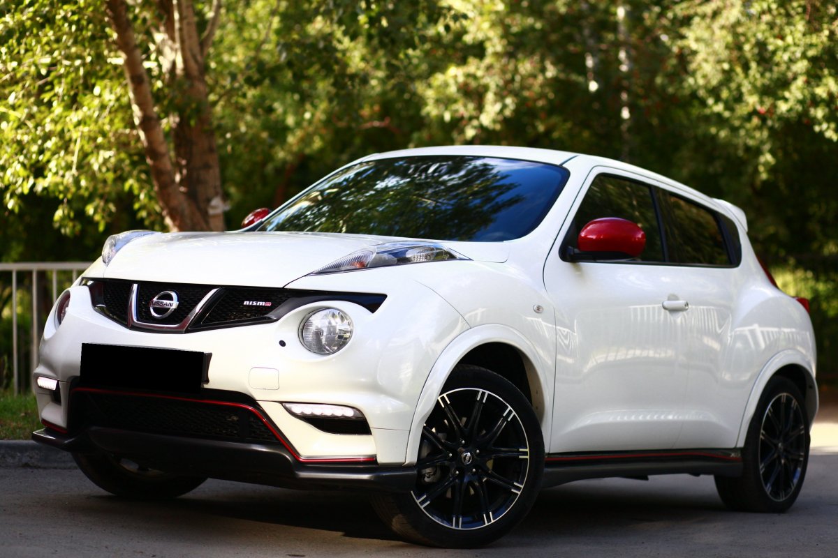 Nissan Juke белый