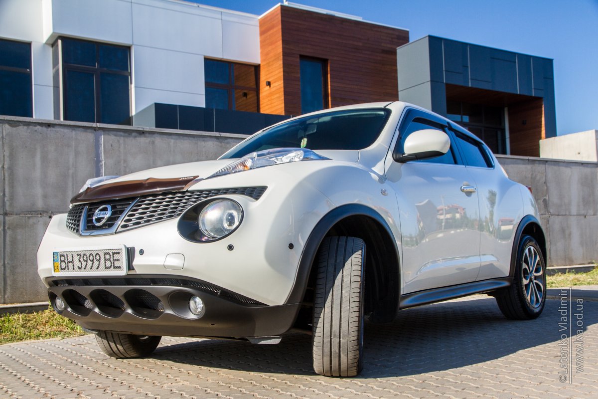 Nissan Juke White