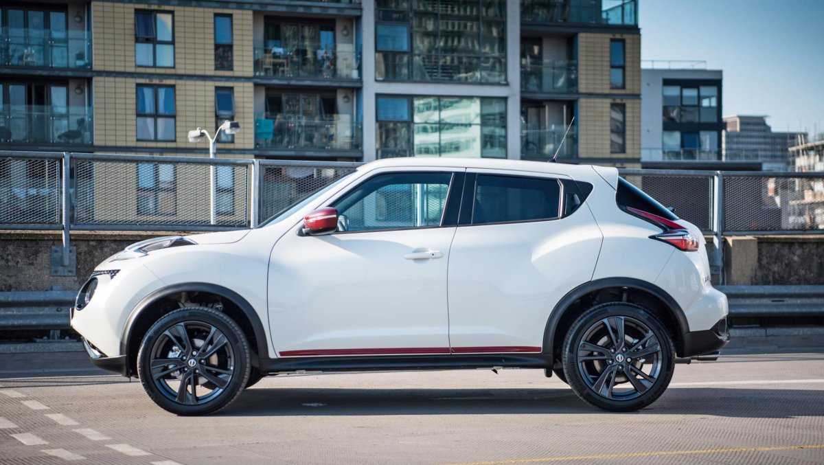 Ниссан Жук белый 2017