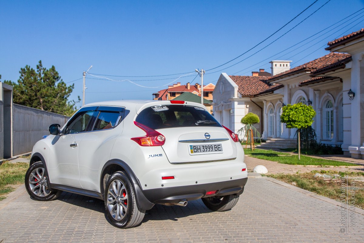 Ниссан Жук перламутровый