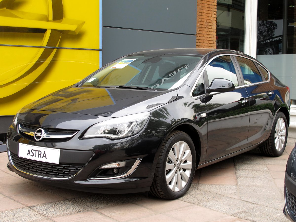 Opel Astra 2015