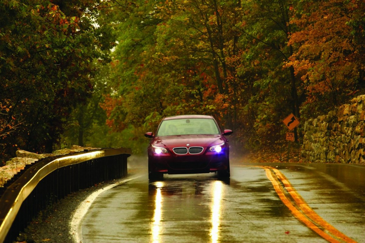 БМВ е60 дождь