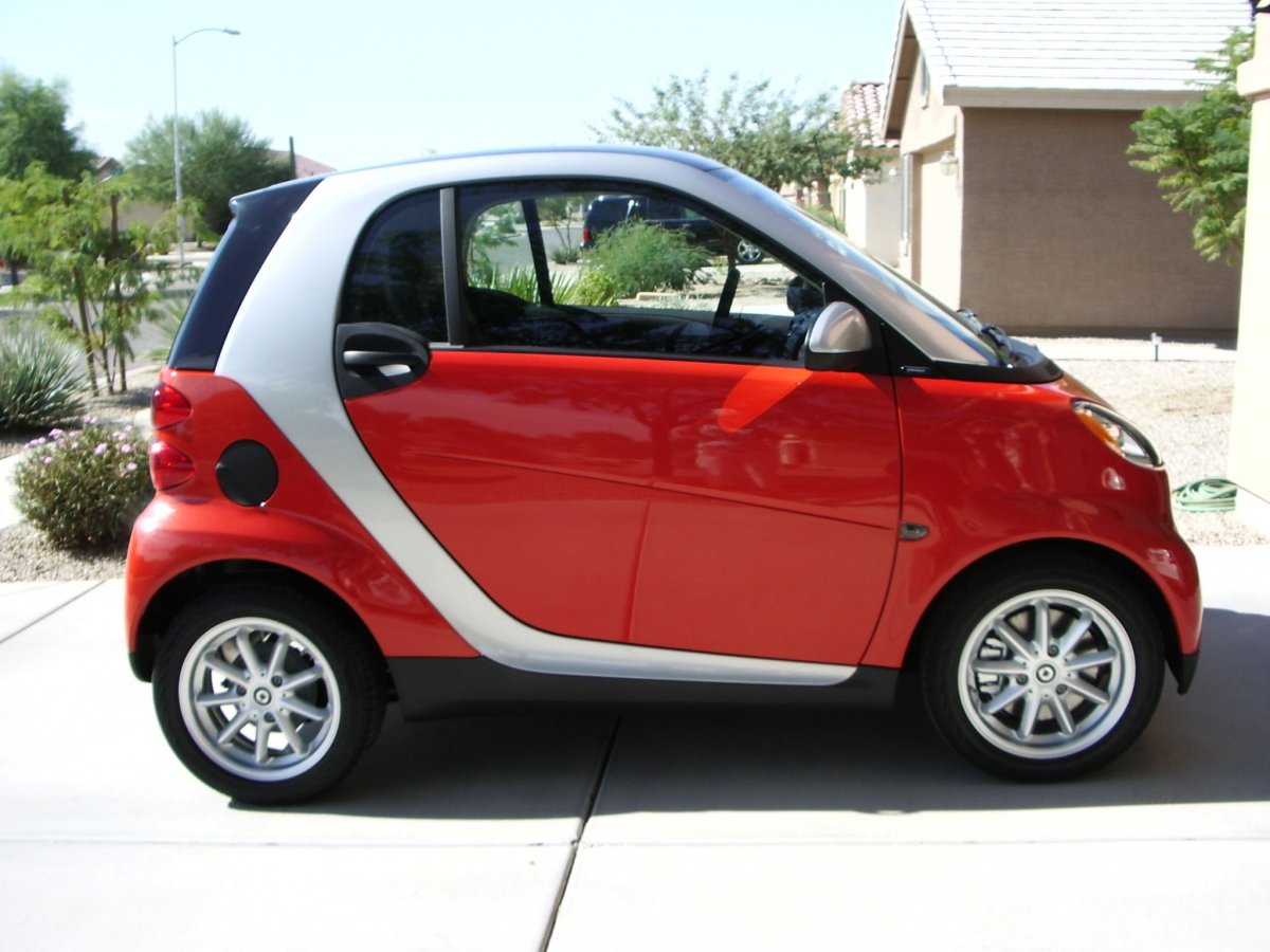 Mercedes Smart car