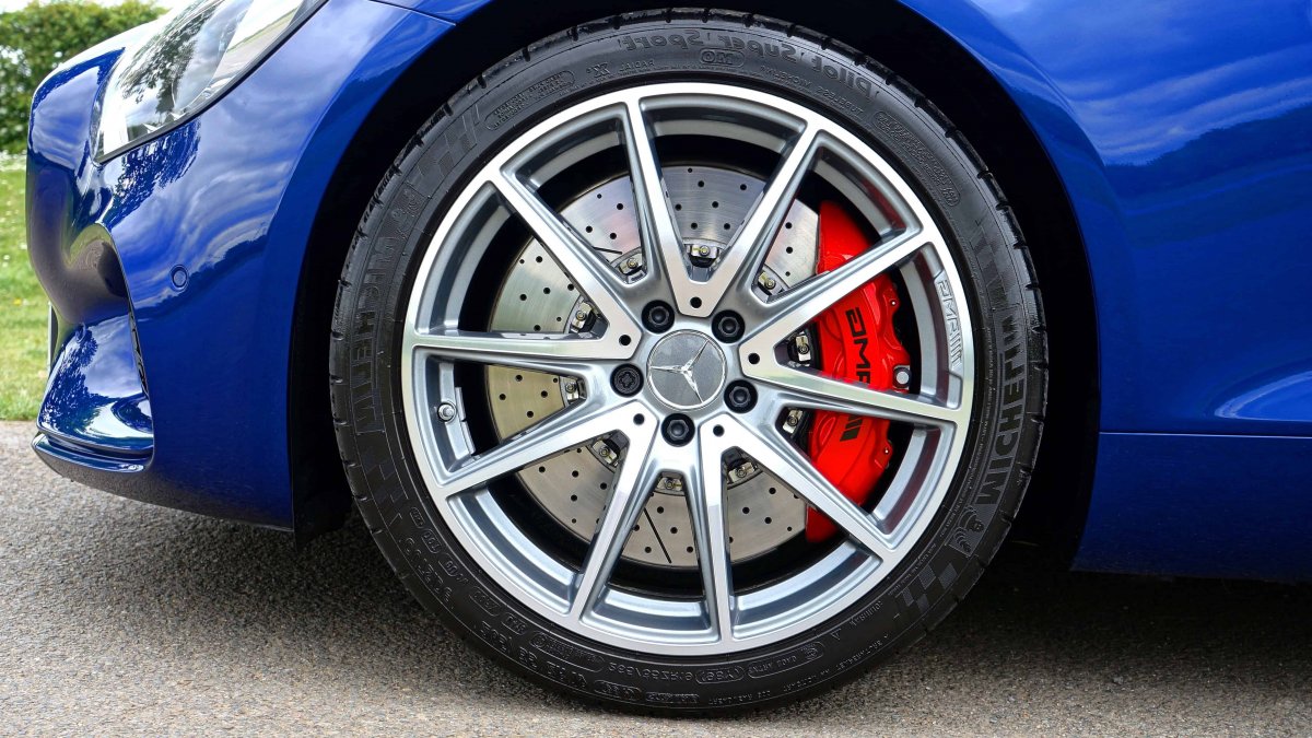 Колесо машины