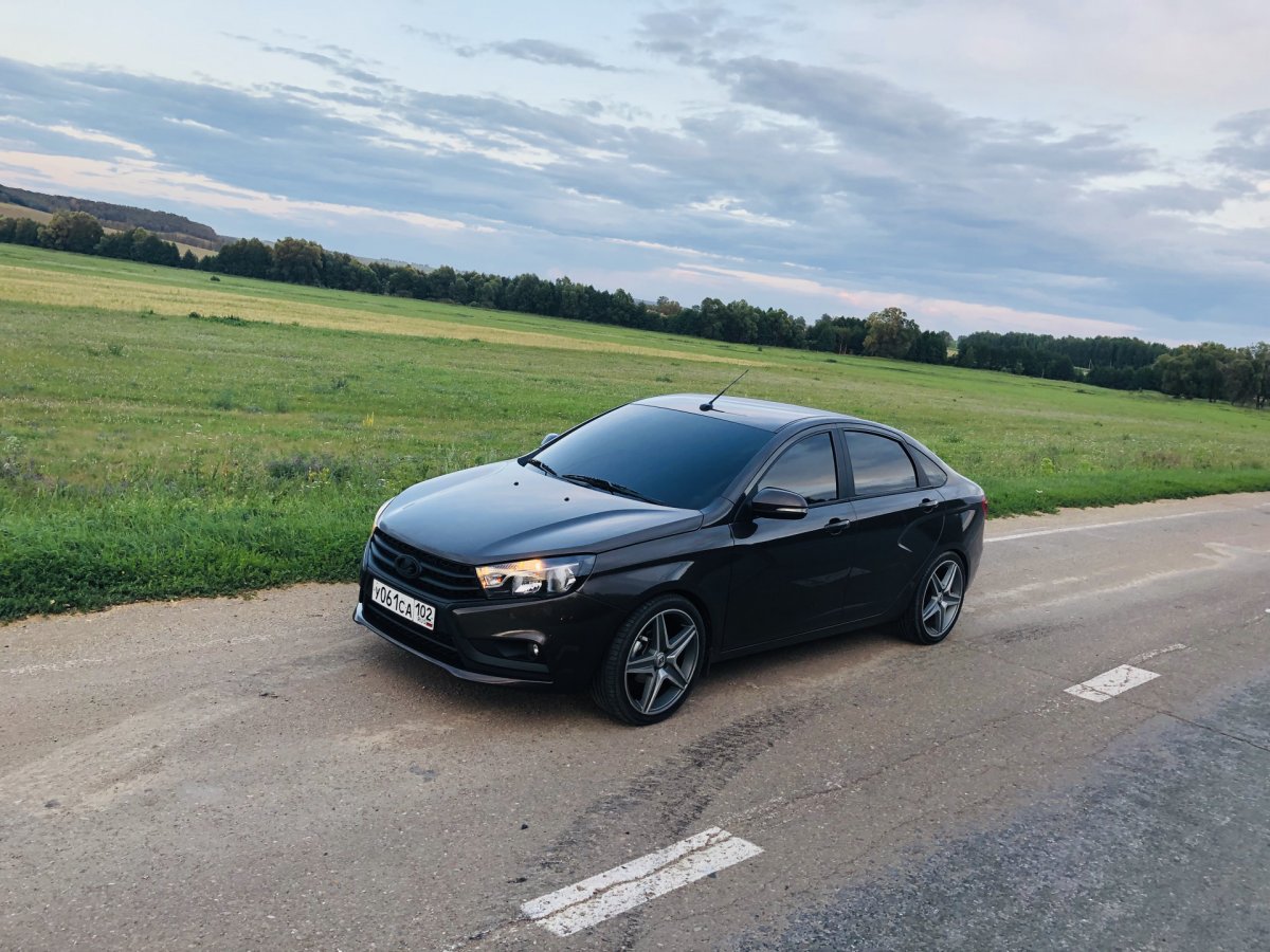 Лада Веста r19