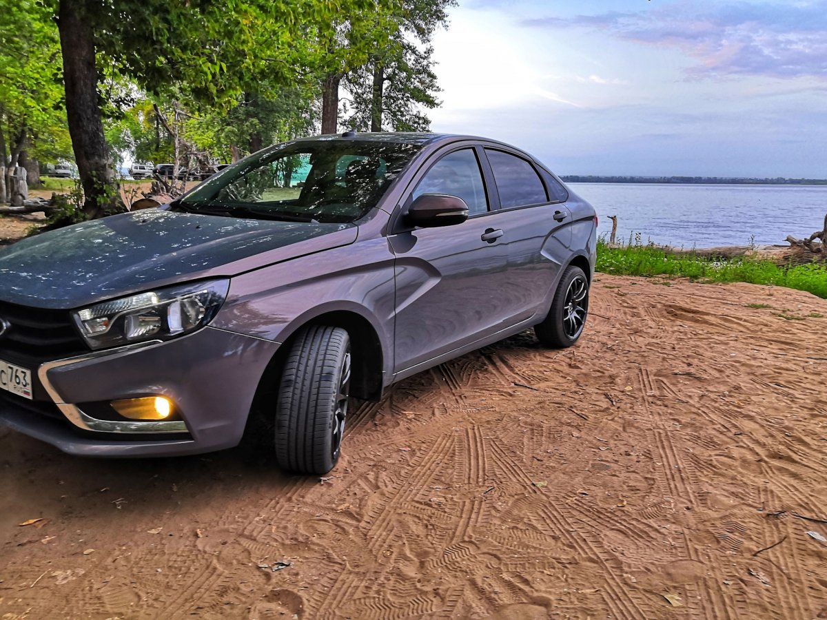 Lada Веста Фантом