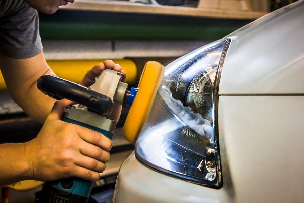 Полировка фар авто