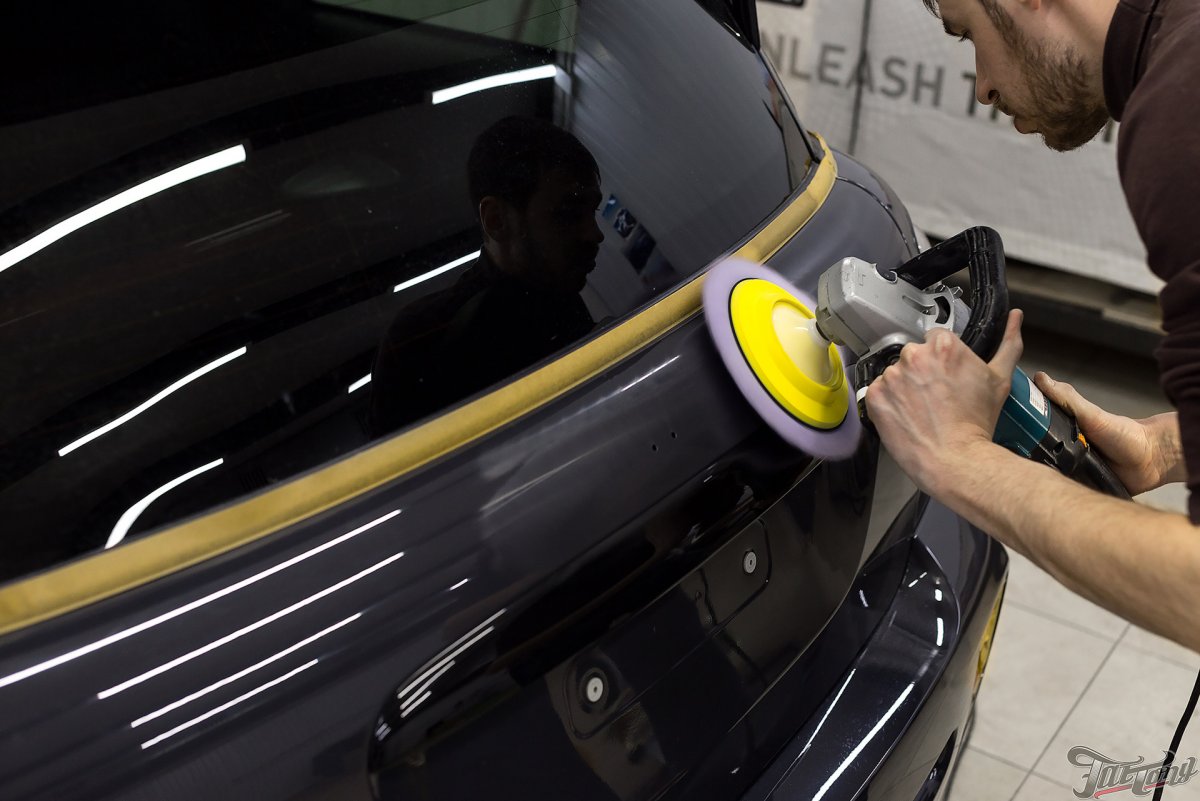 Восстановительная полировка авто