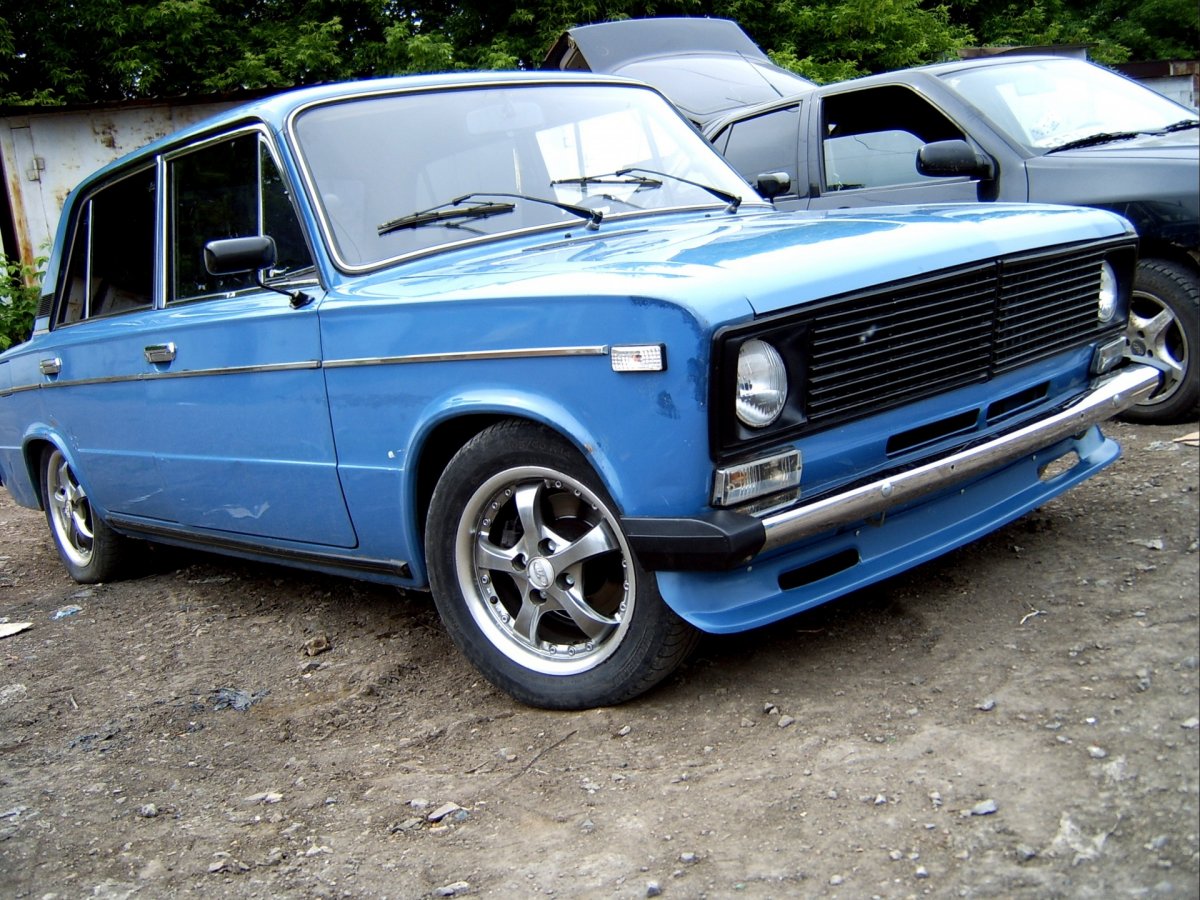 Тюнинговая ВАЗ 2106