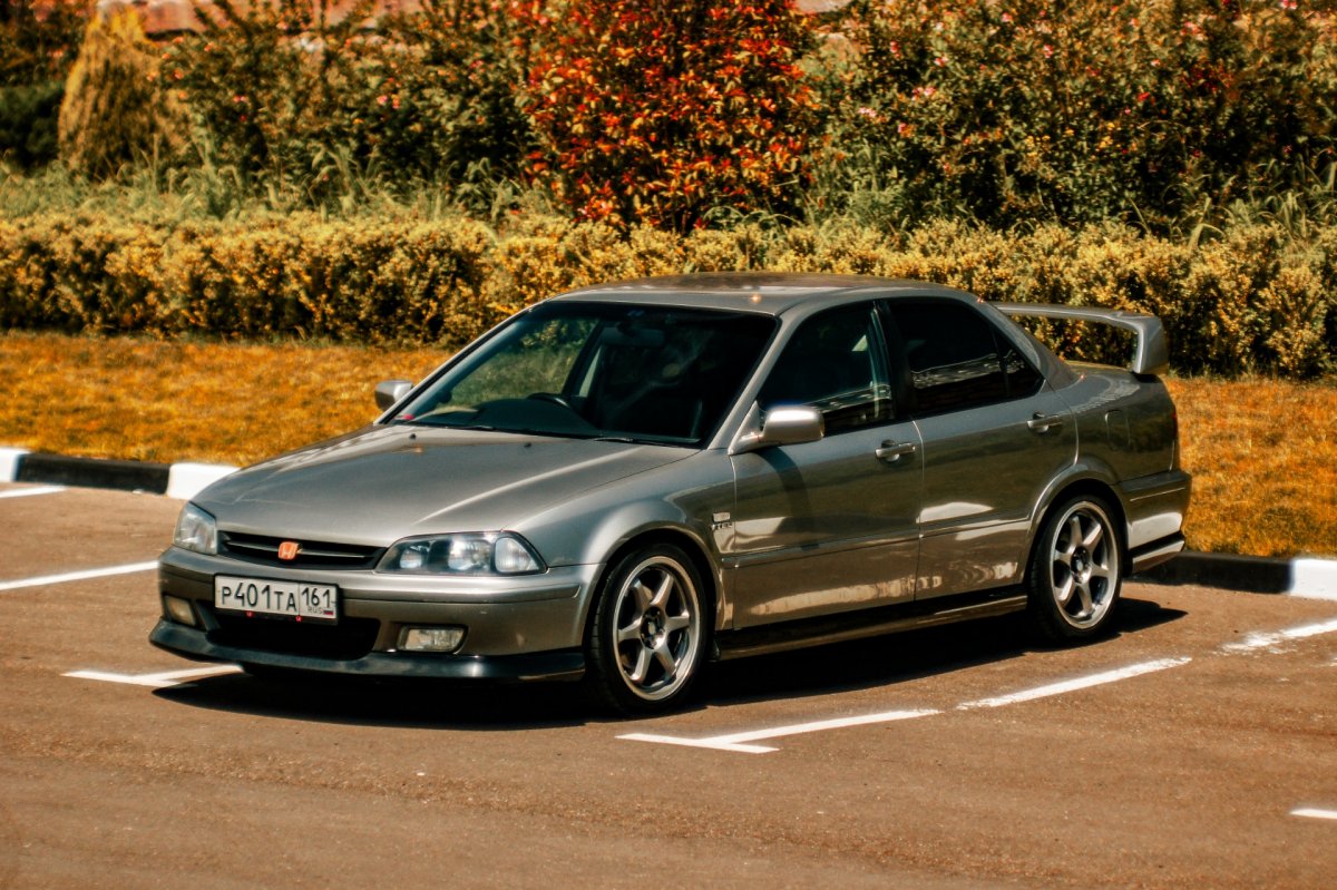 Honda Accord Torneo белый лето