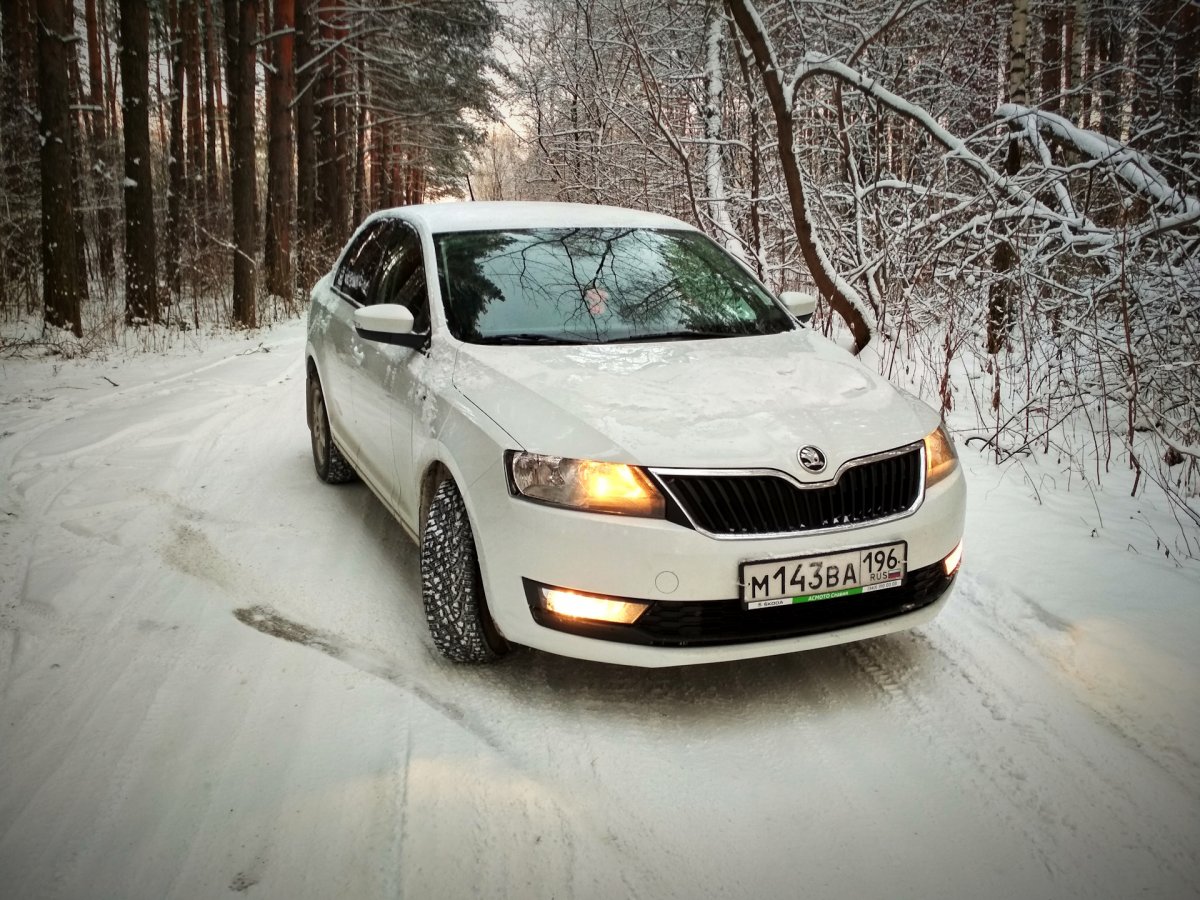 Skoda Rapid 2012