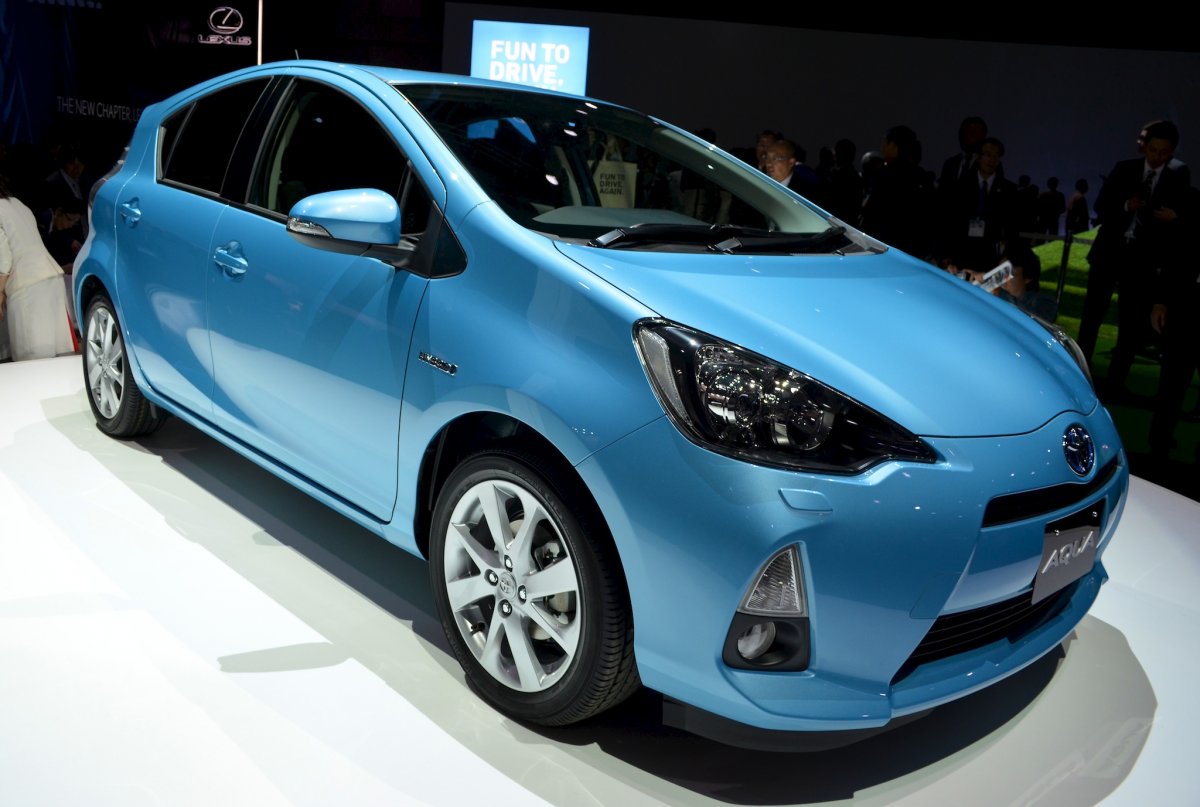 Toyota Aqua Hybrid 2012