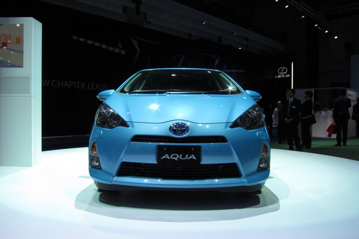 Toyota Prius Aqua Blue 2012