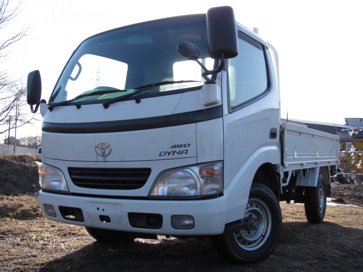 Toyota Dyna 2022