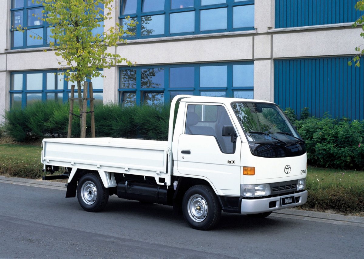 Toyota Dyna 100 '1995–99