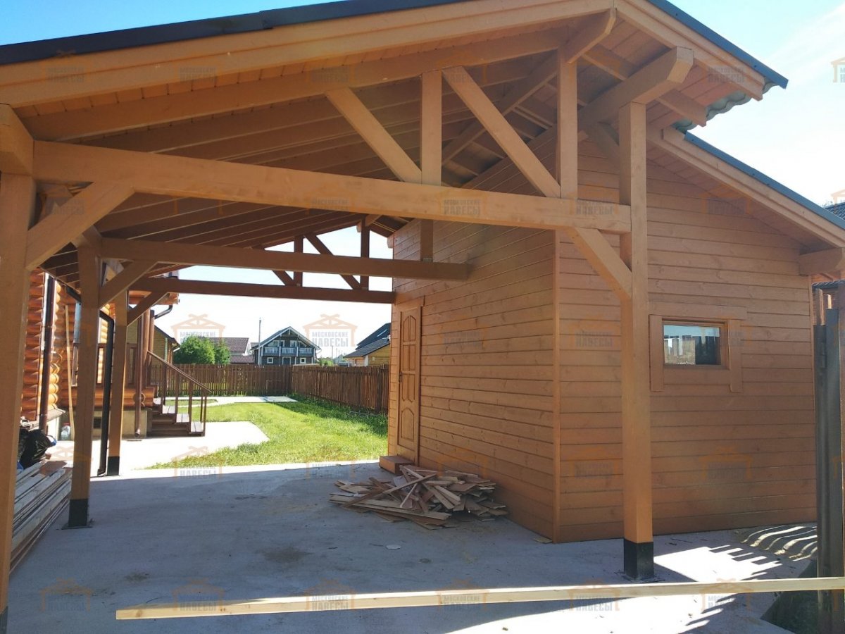 Навес с хозблоком