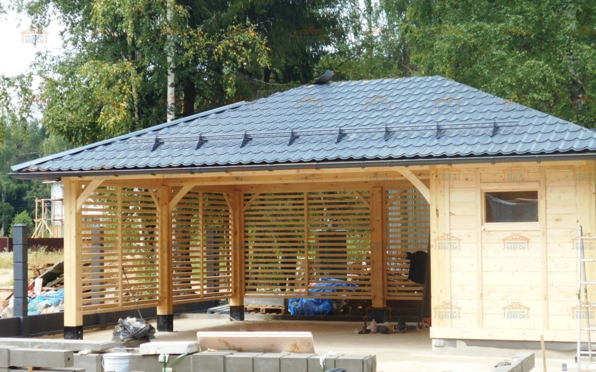 Навес для машины с хозблоком