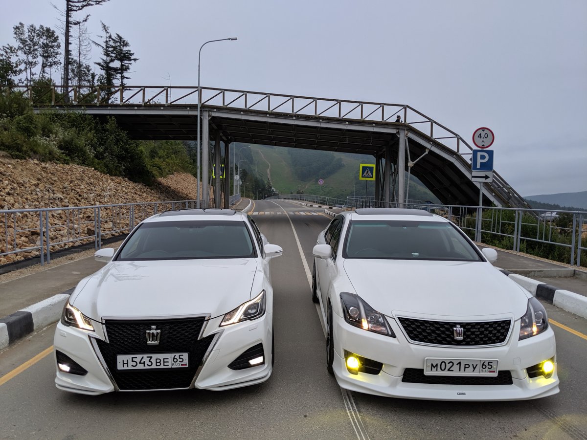 Toyota Crown s200 stance