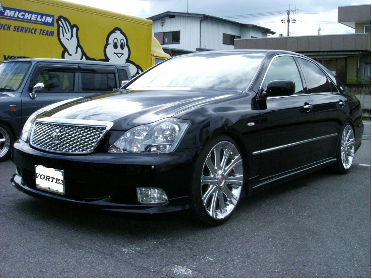 Toyota Crown athlete s s210