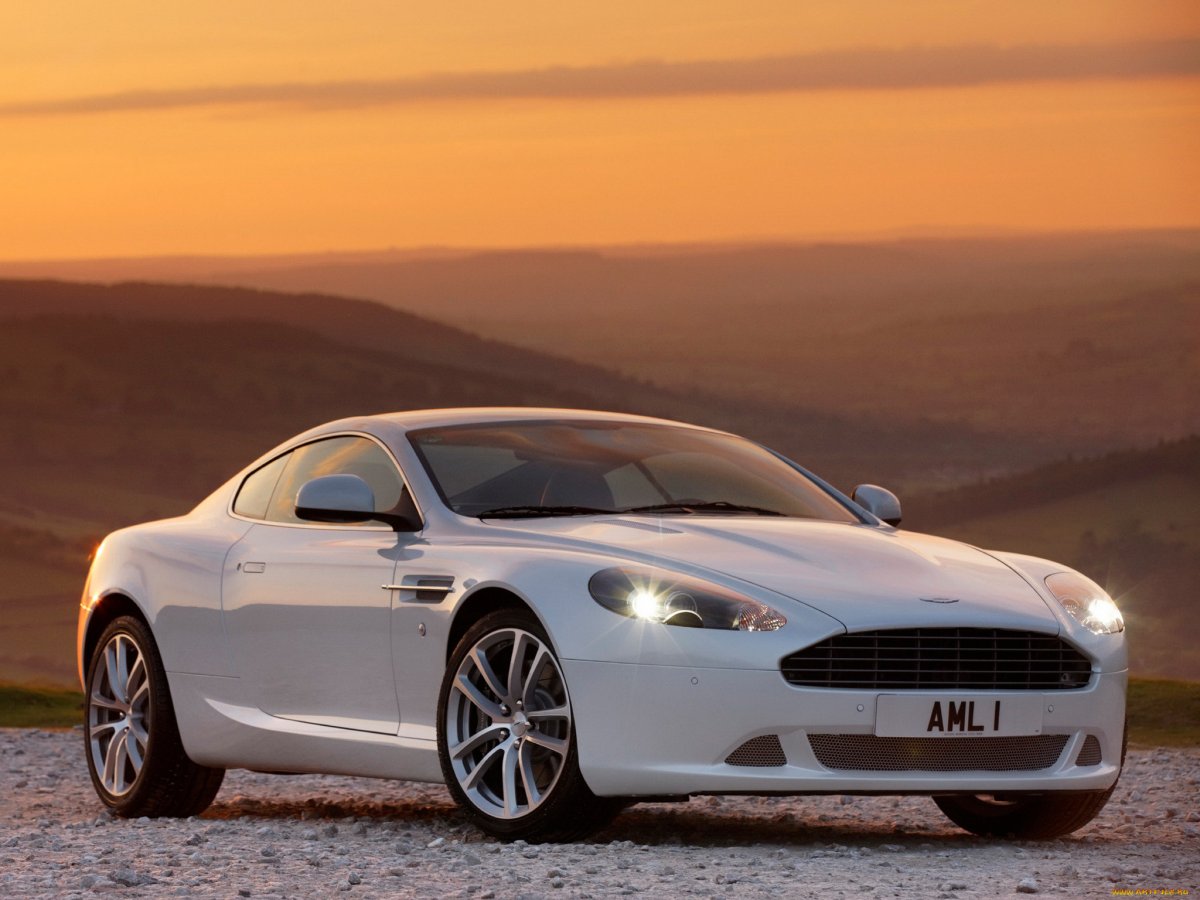 Астон Мартин db9 мотор