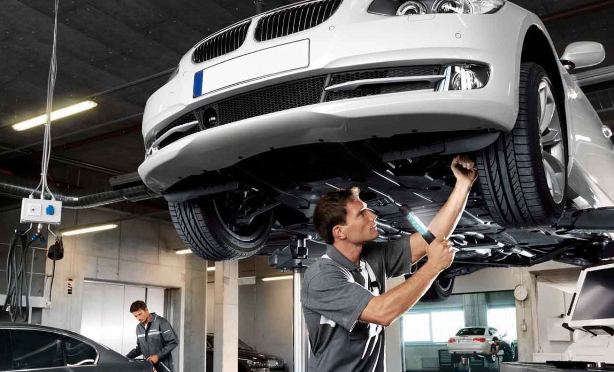 Подкатной подъемник для легковых автомобилей